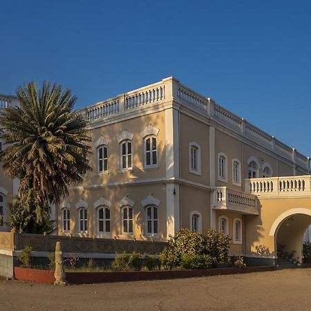 Royal Oasis Hotel Wankaner Ngoại thất bức ảnh